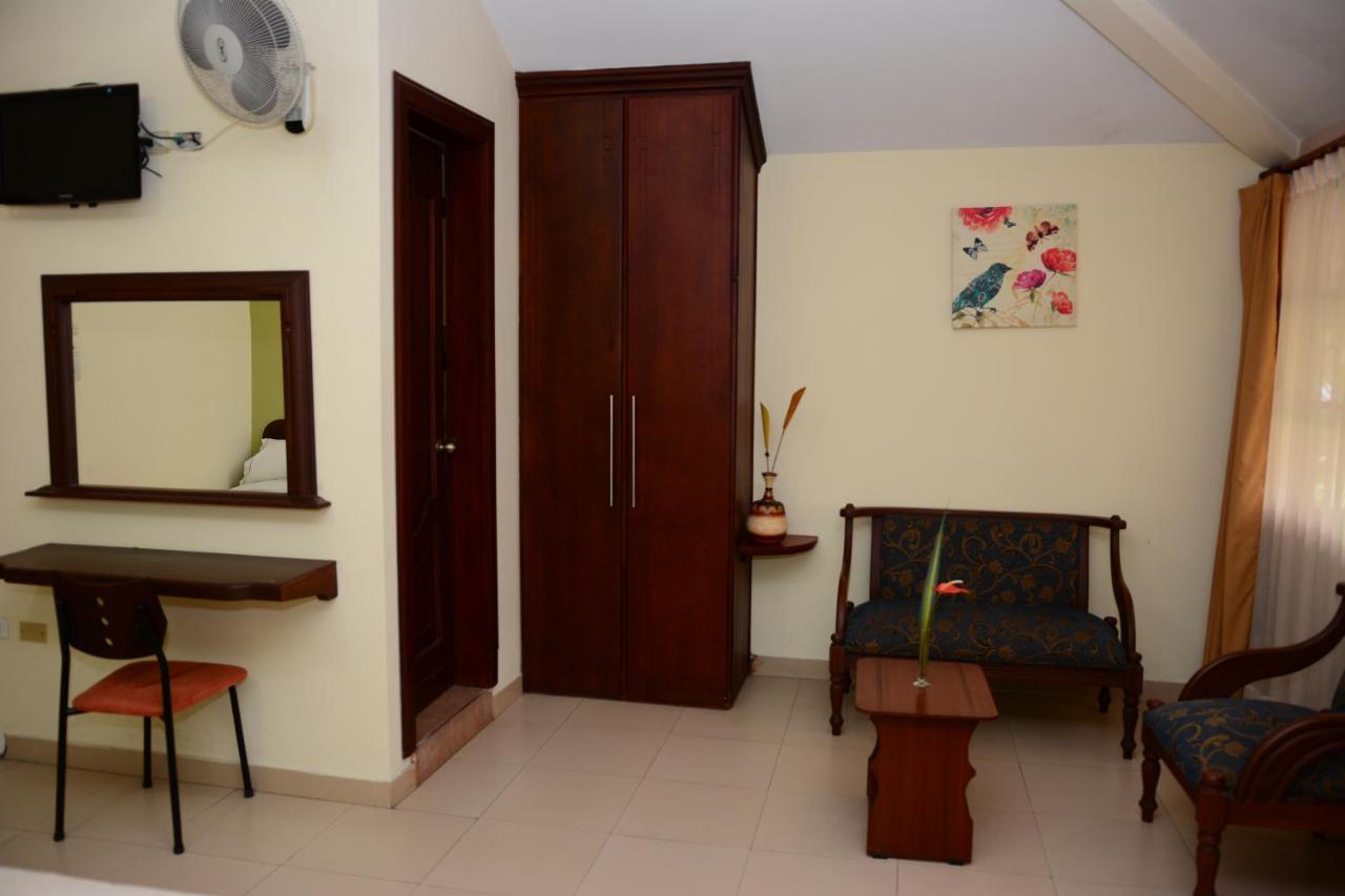 Hostal La Molienda Puyo Exterior foto